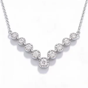 Collana a V in Diamanti e Oro Bianco 18kt