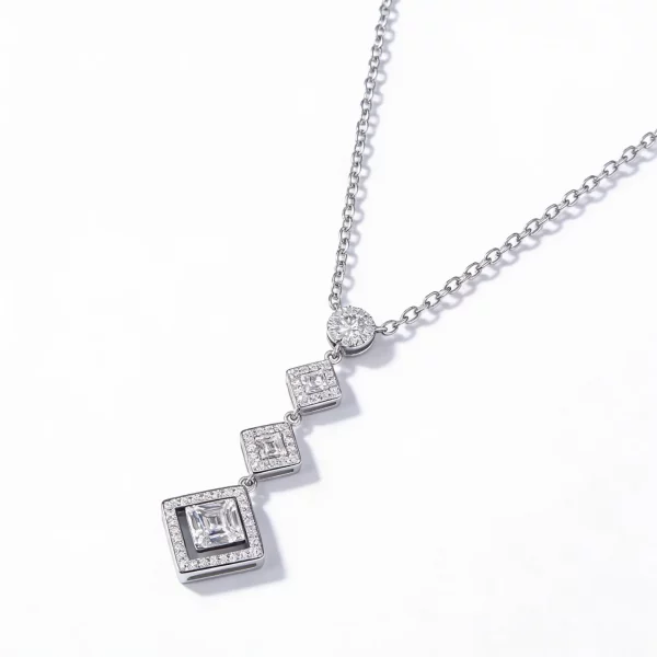 Collana Castoni Quadrati in Diamanti e Oro Bianco 18k