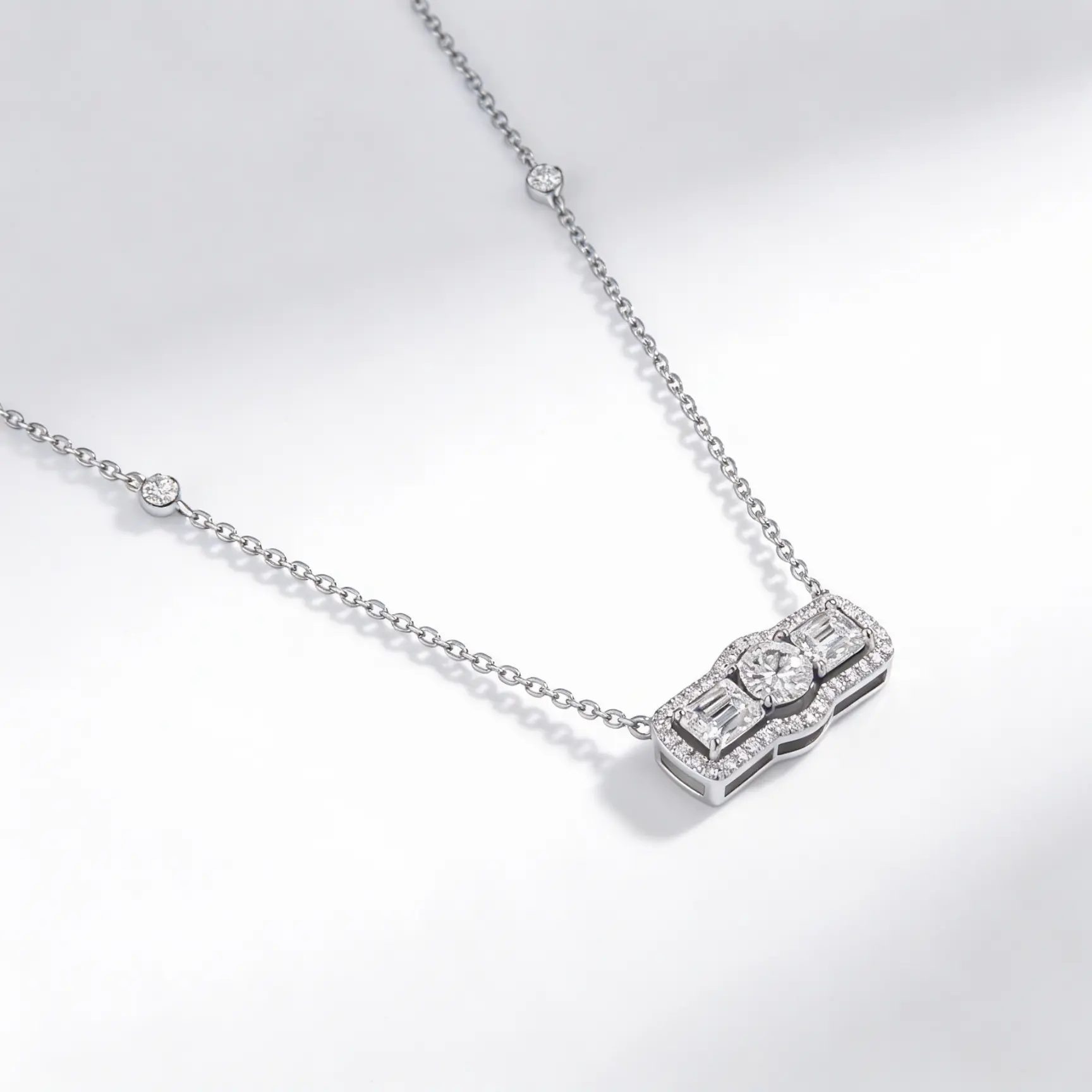 Collana Art Déco in Diamanti Oro Bianco 18kt - immagine 4