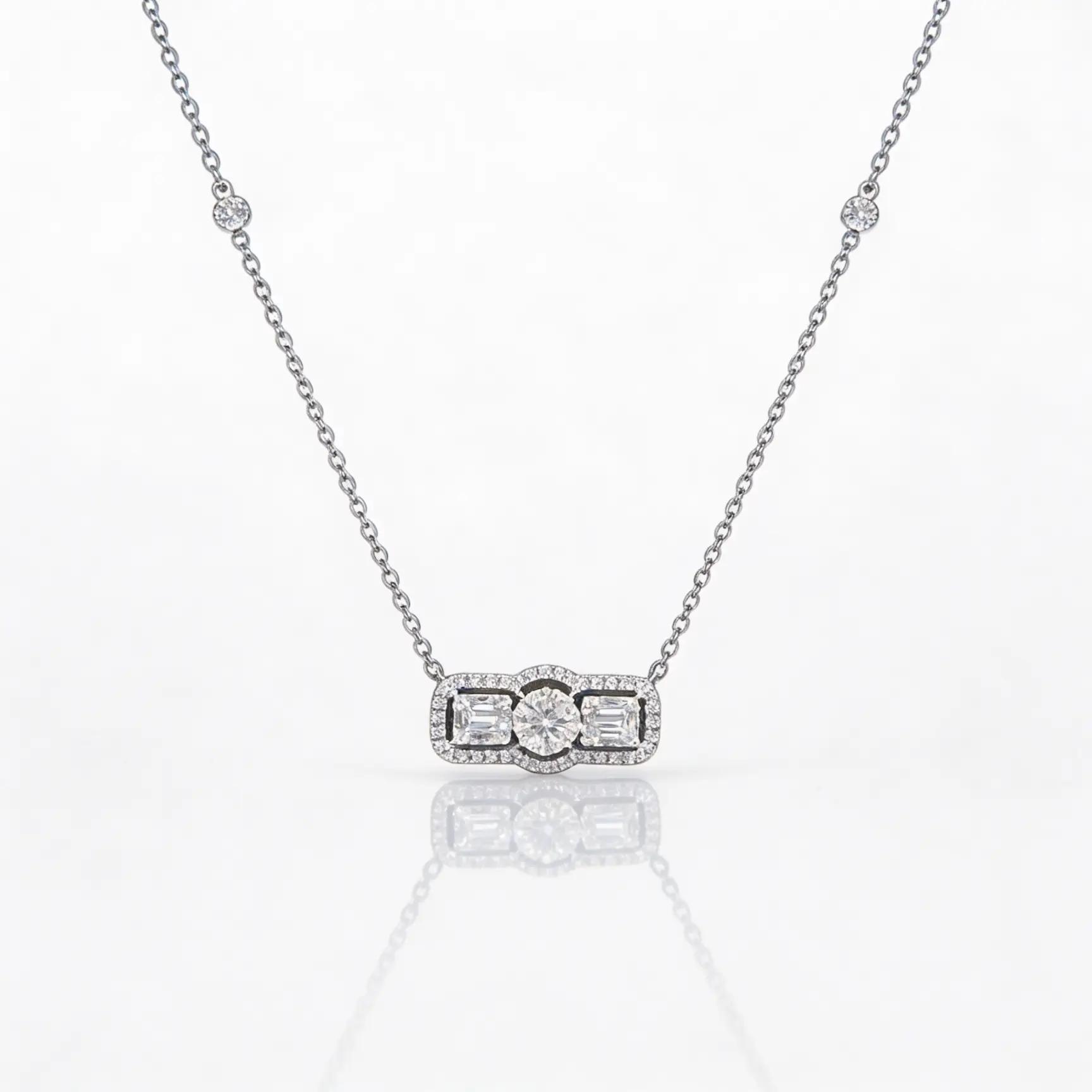 Collana Art Déco in Diamanti Oro Bianco 18kt
